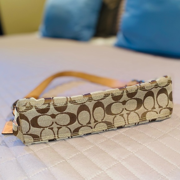 Authentic Coach Y2K Vintage Signature East West Demi Hampton Baguette (2005) - Picture 6 of 11